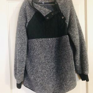 Women’s Sherpa Oblique Pullover